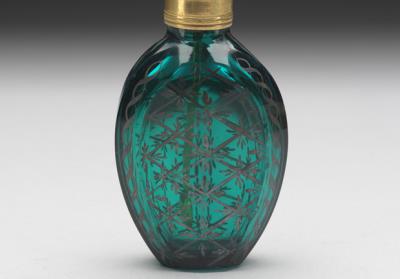 图片[3]-Green glass snuff bottle with silver tracing, 19th century, Europe-China Archive